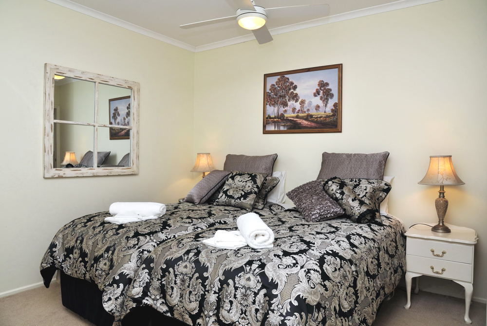 The Birch House - Silver Birches Accommodation 布赖特 外观 照片